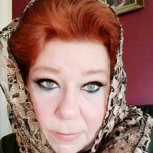 Meet your Posher, Catherine